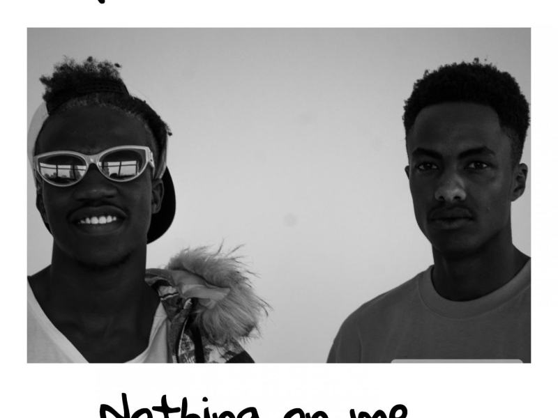 Nothing on me (Single)
