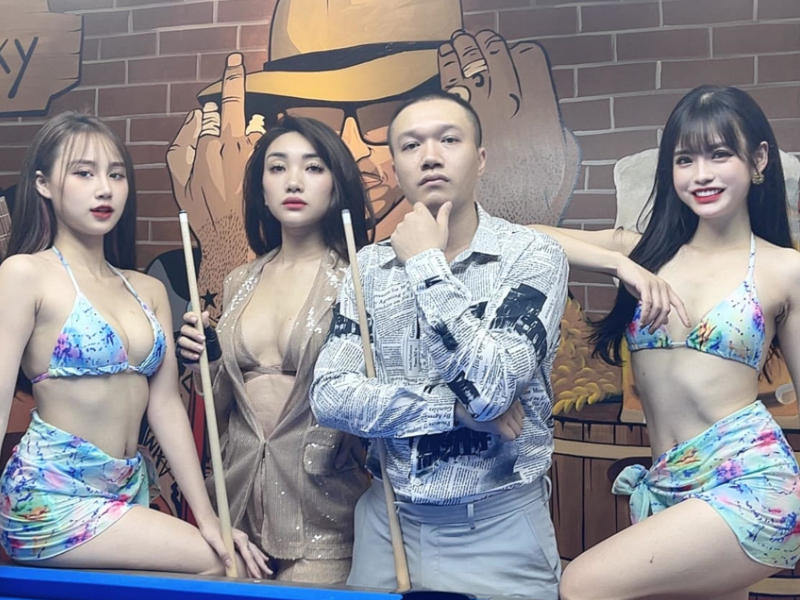 R E L A X (feat. Trịnh Quang Khánh)