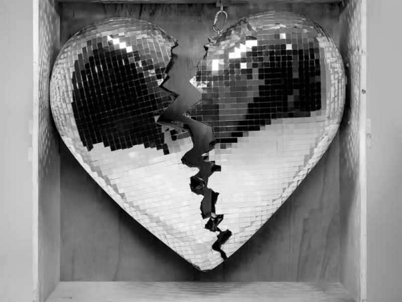 Don't Leave Me Lonely (Single)