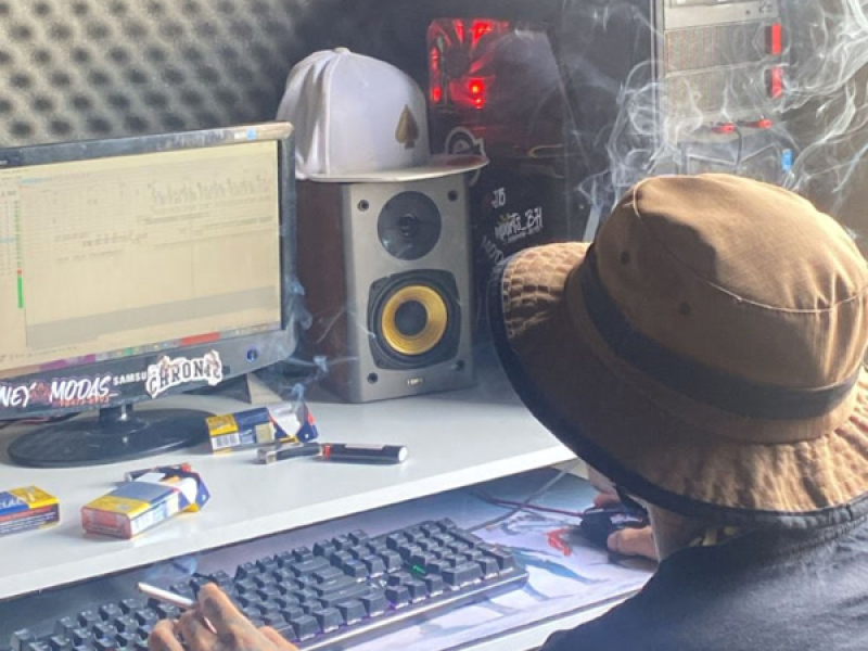 ASSOMBRAÇÃO DOS BAILE 001 (Single)