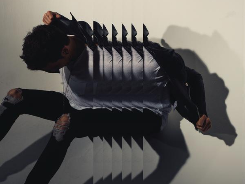 Kisses Back (Single)