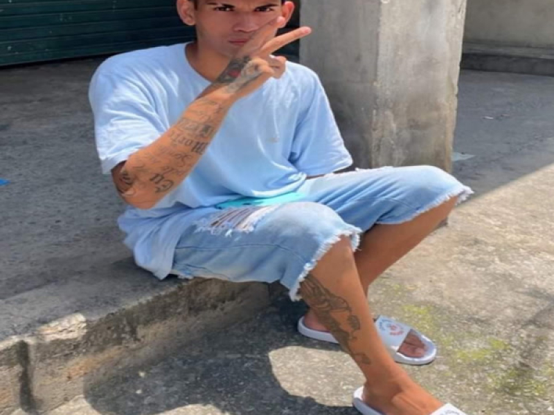 NOITE MARAVILHOSA (Single)