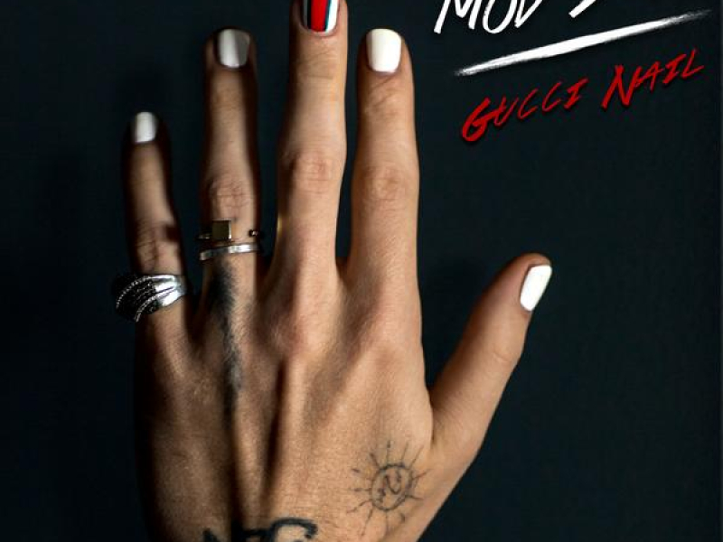 Gucci Nail