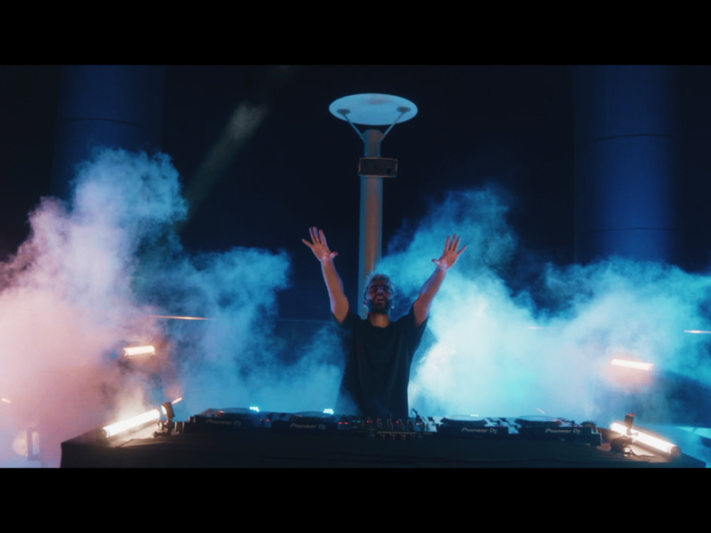 Layla (English Version) (MV) (Single)