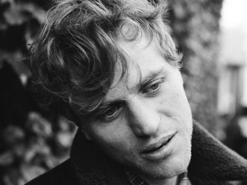 Queen Bee (Emma Original Motion Picture Soundtrack) (Single)