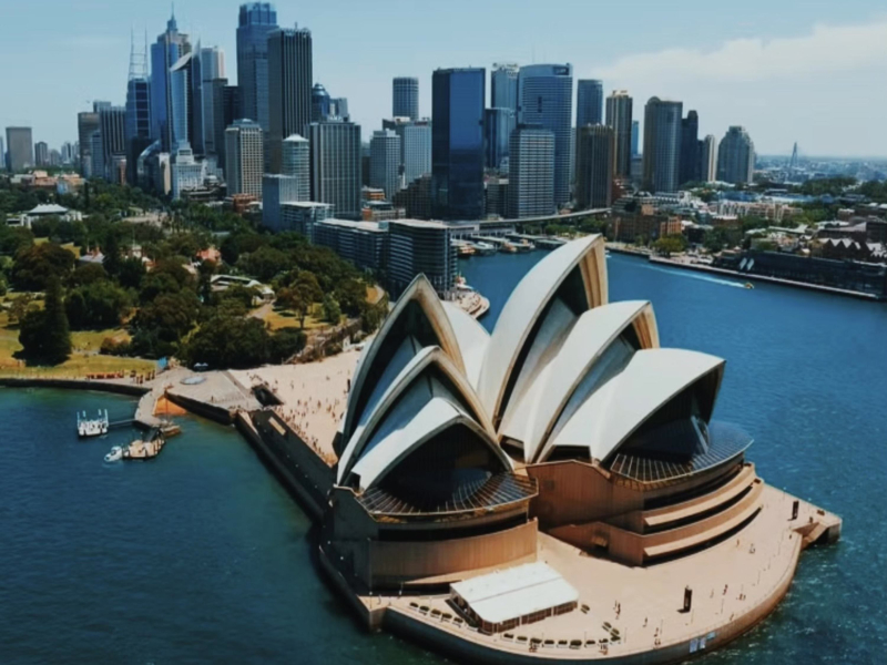 What This Money Can Do (feat. Sean Kingston) (Single)