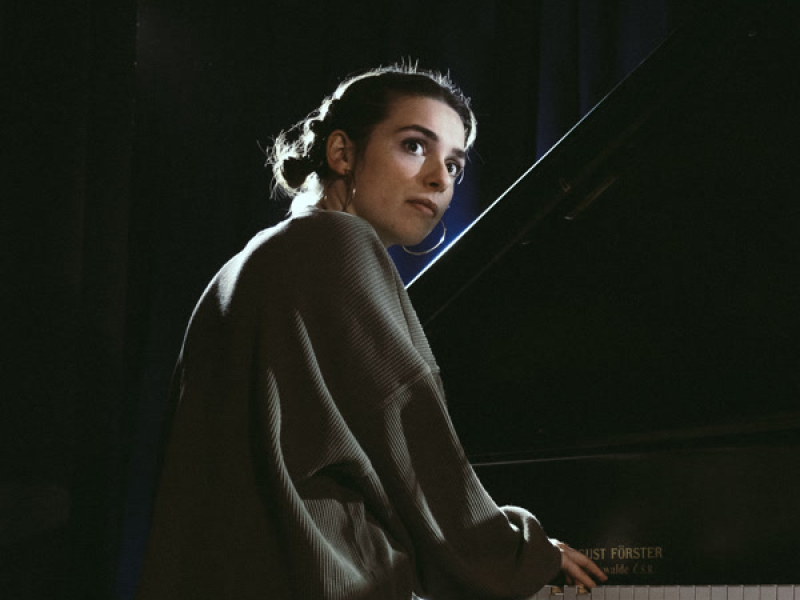 Odevzdávám (Acoustic) (Single)