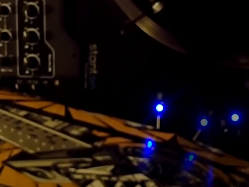 Paramenoun Oi Sinithies (Single)