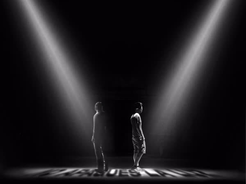 NO APAGUES LA LUZ (Single)