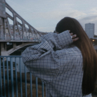 Solo dans mon lit double + Jeune fille (Single)