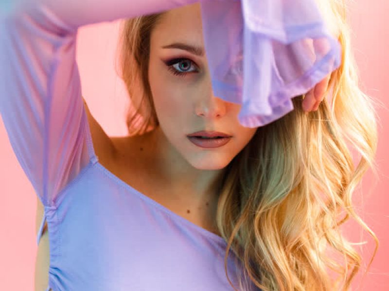 BACIAMI X 3 (Single)