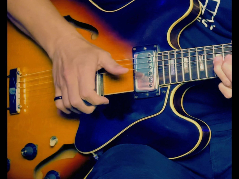 D Dorian Groove Guitar Backing Track (Single)