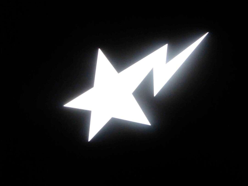 Người Ta Không Yêu Em Đâu (Single)