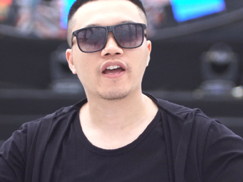 Vui Vẻ Vội Vàng