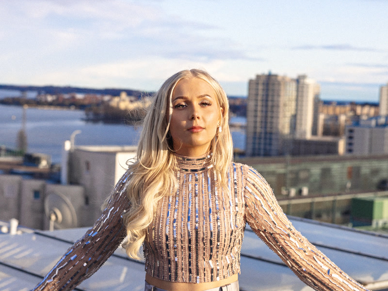 Mitä näil korteil saa? (Single)