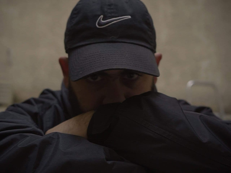 To Kentro Tou Kosmou (Single)