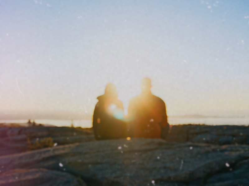 어떤 말도 우릴 설명할 수 없죠 (Single)