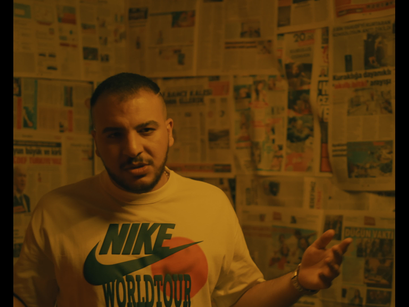 PELESENK DİLLERDE (Single)