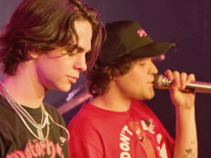 another sad song (Live and Acoustic in Hyde Park) (EP)