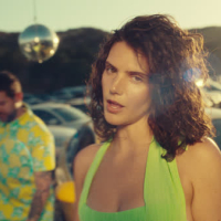 Don’t Let Me Let Go (MV) (Single)