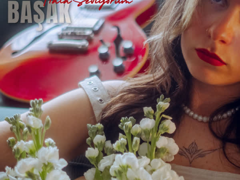 Hala Seviyorum (Single)