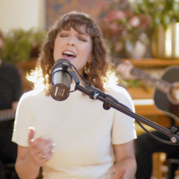 Better With A Broken Heart (Acoustic Live In Studio) (Single)