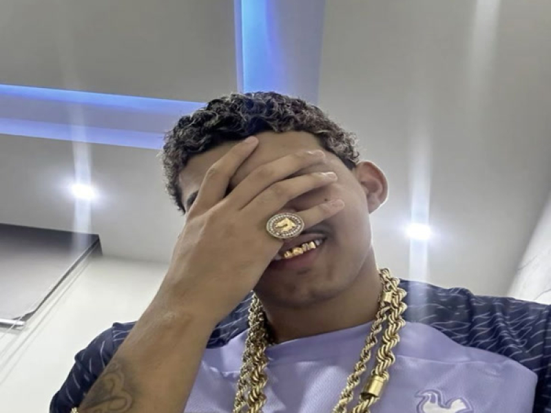 DENTRO DA EVOQUE (Single)