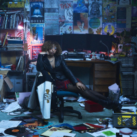 Crowded Roomz (Single)