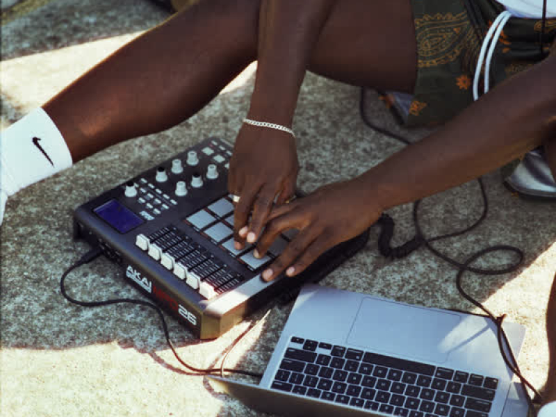 Hot Ass Beat Clap (feat. Danny Ali, Surf Baby & Khadijat) (Single)