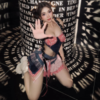 Vũ Điệu Sắc Đẹp (feat. Trịnh Quang Khánh)