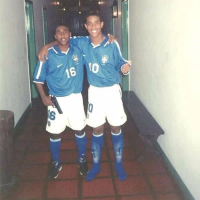 Gorilas (Remix) (Single)