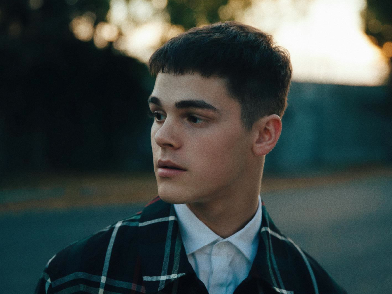 Like Strangers Do (Single)