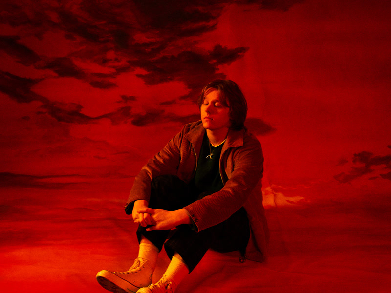 Hold Me While You Wait (Single)