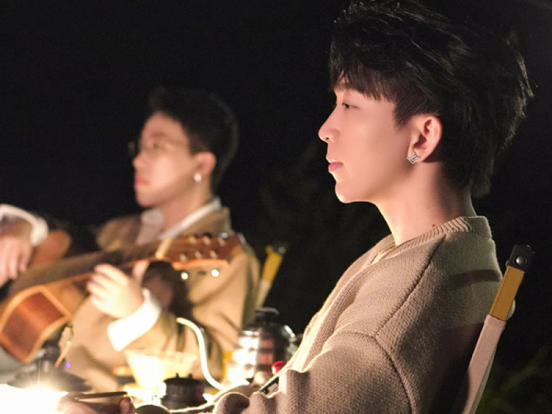 l'vavie (là vì anh vẫn yêu em) (Live At Lululola Show) (Single)