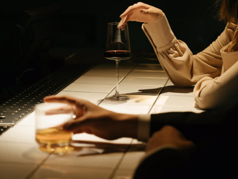 Man Made a Bar (Single)