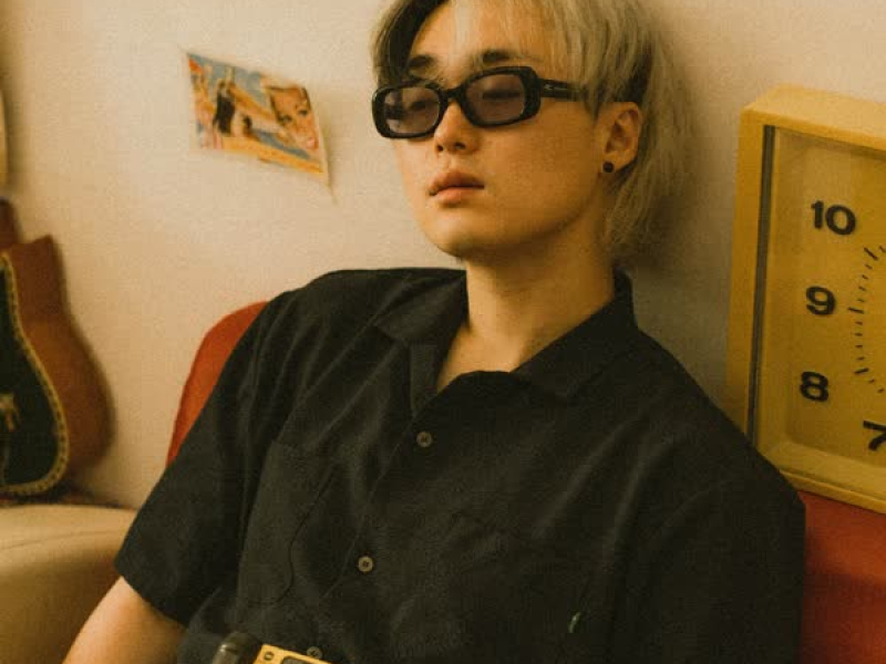 Every complicated night (Single)