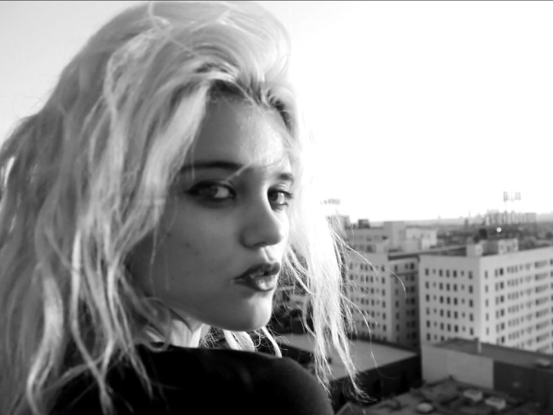 Everything Is Embarrassing (MV) (Single)