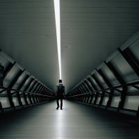 她站在地球的另一边看月亮 (Single)