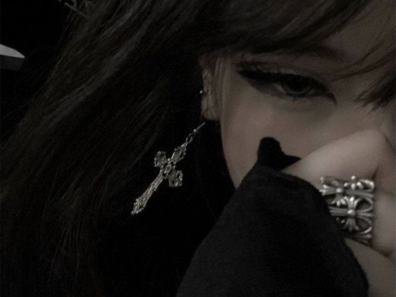 Sweater Weather x E.T.