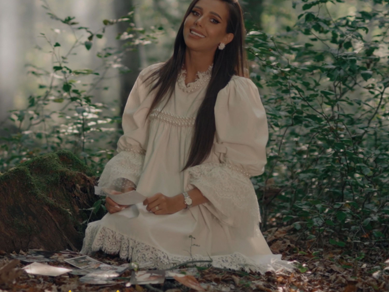 Mi-E Dor Din Nou Copil Sa Fiu (Single)