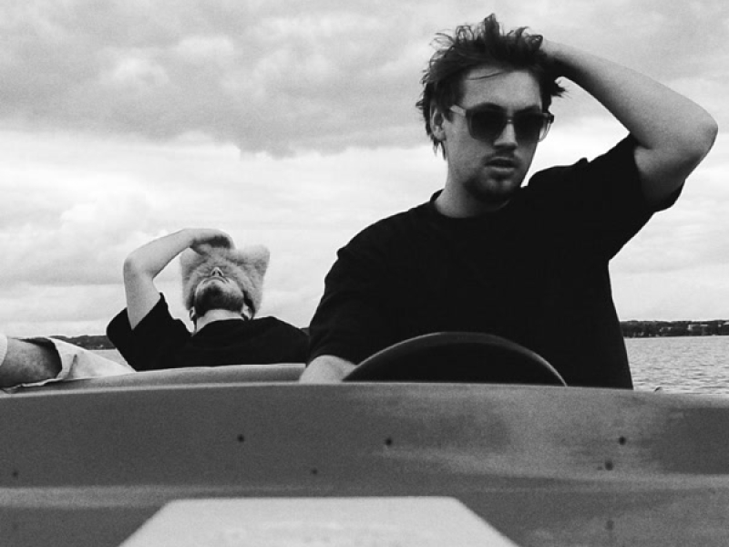 Sun To Rise (Single)