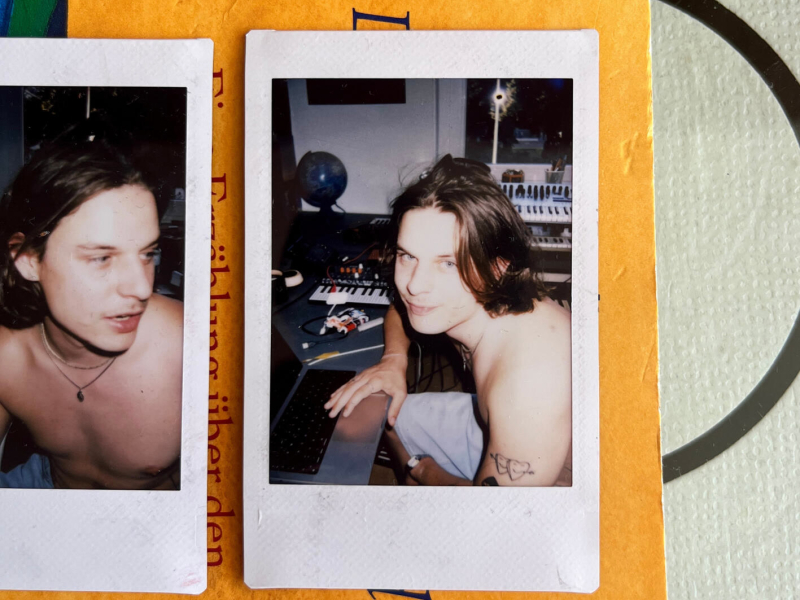 hausnummer_16_v7 (Single)