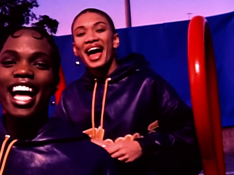 Groove Thang (MV) (Single)