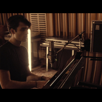 Solo (Acoustic) (MV) (Single)