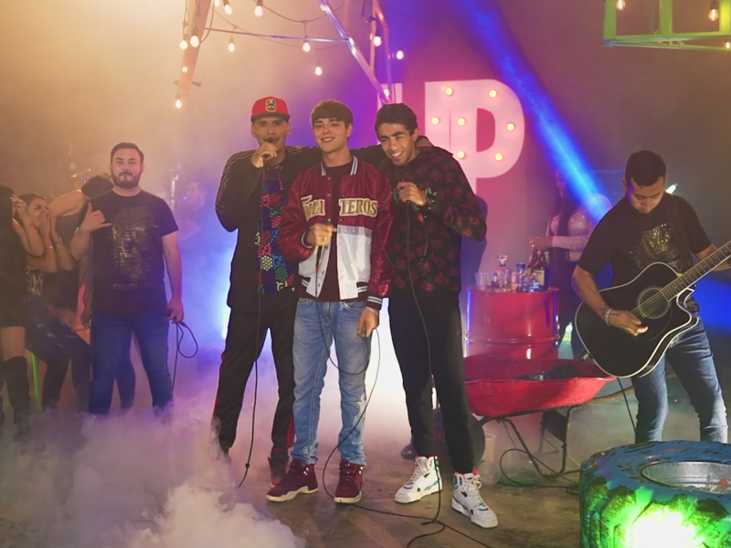 Alma Enamorada (En Vivo) (MV) (Single)