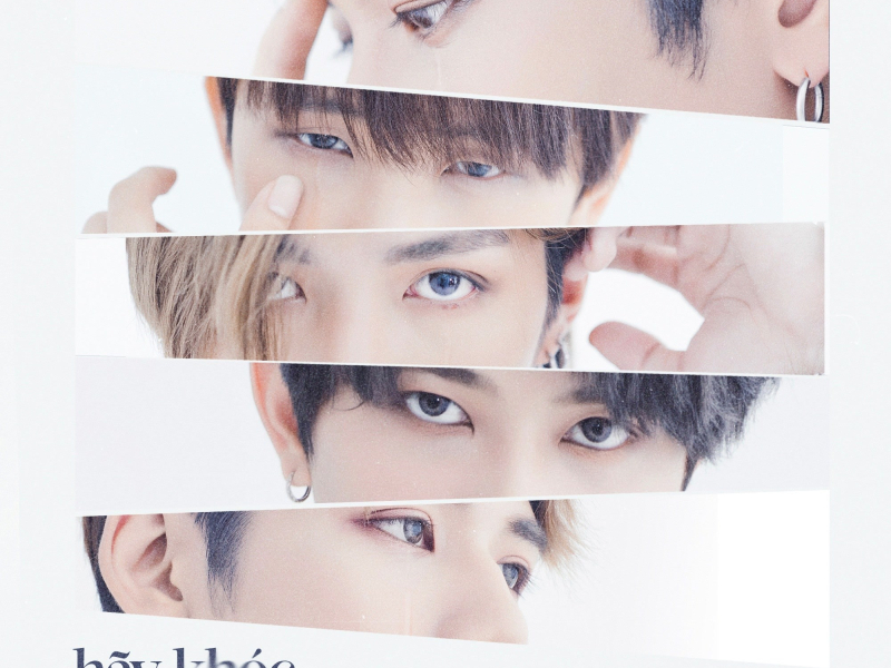 Hãy Khóc Trên Vai Anh (Single)