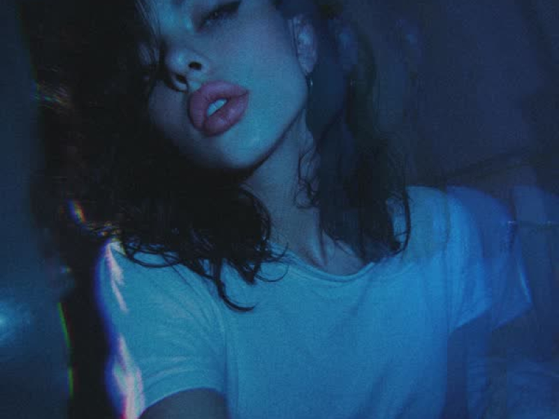 Close Your Eyes (feat. Maraia) (Single)