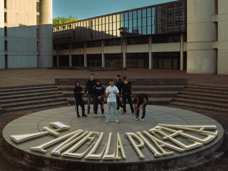 7 nella piazza (Single)