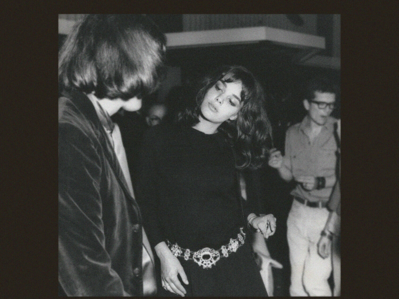 She Wants To Go Dancing (Single)