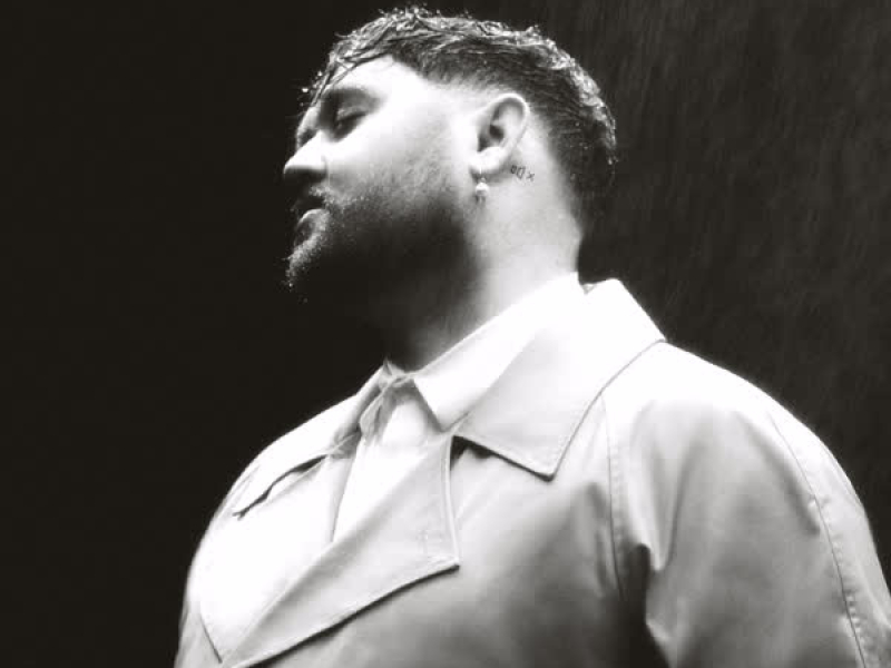 Fall in Your Arms (Remix) (Single)